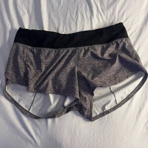 Lulu size 8, 2.5 inch speed up, grey